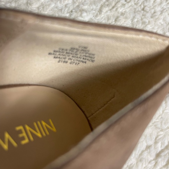 Nine West Women synthetic suede light brown Heels with lace Bow Detail SZ11M - Picture 6 of 8